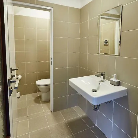Apartman Kokonin アパート *